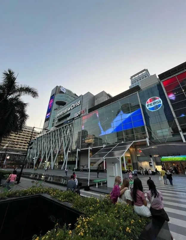 CentralWorld : The Epicenter of Urban Chic
